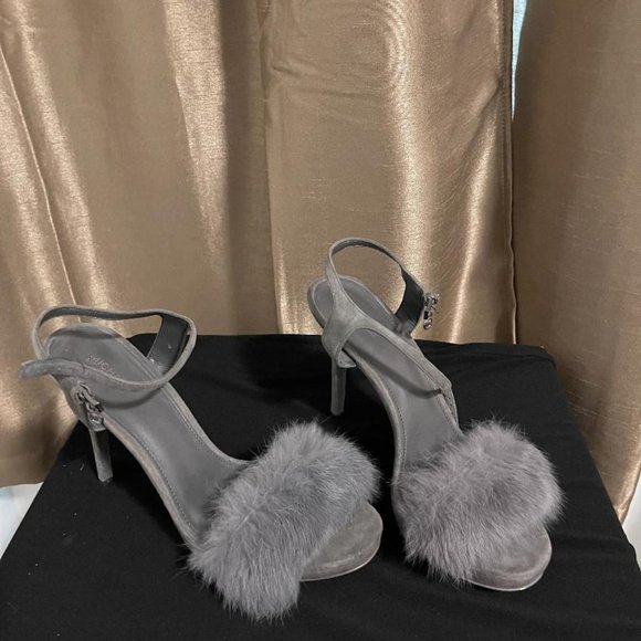Michael Kors - Picture 1 of 1